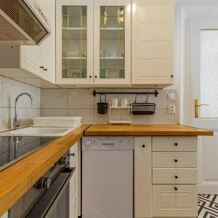Luxury By The Famous Vaci Street * Budapest